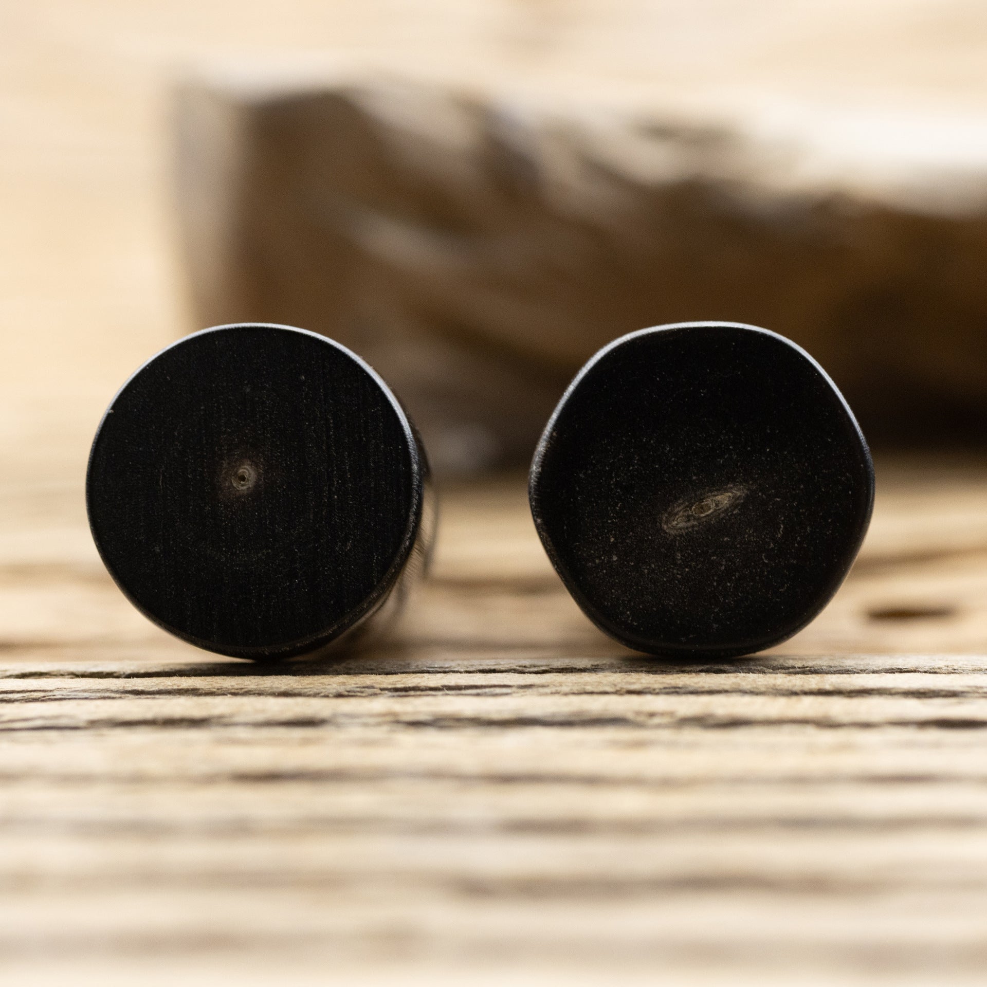 Black natural real horn toggle buttons, 5pcs—rounded backs of the buttons