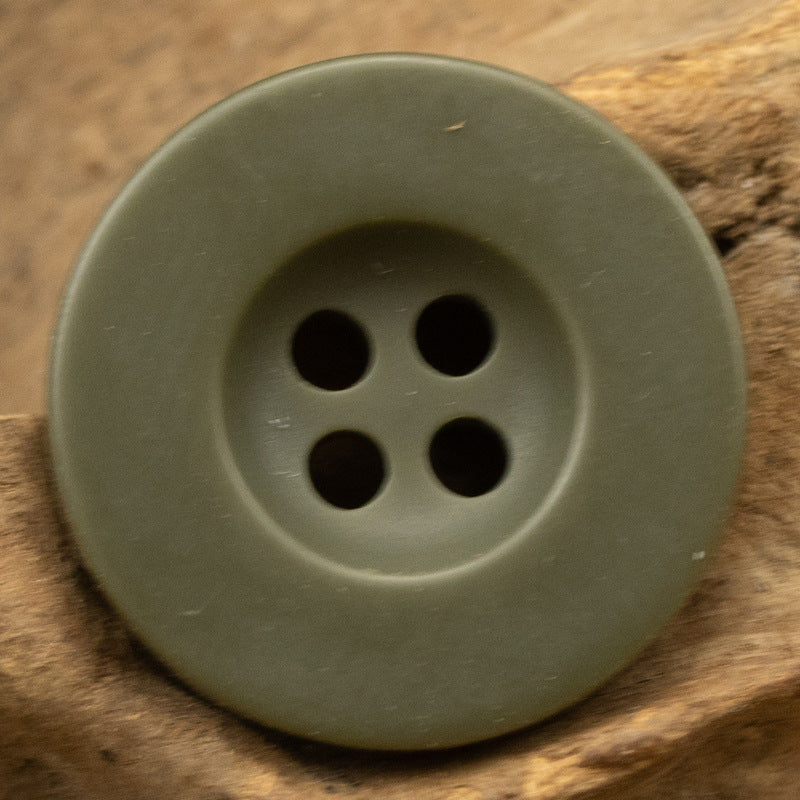 Vintage Jackenknopf aus Harz, 4 Löcher, Army Green