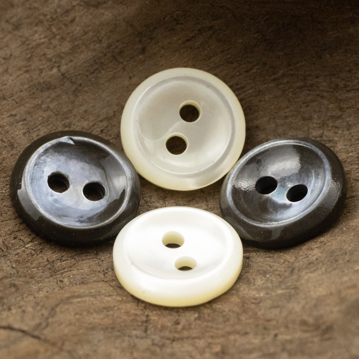 11.5mm Multicolored Black Mother-of-Pearl Two-Hole Shell Buttons 12pcs