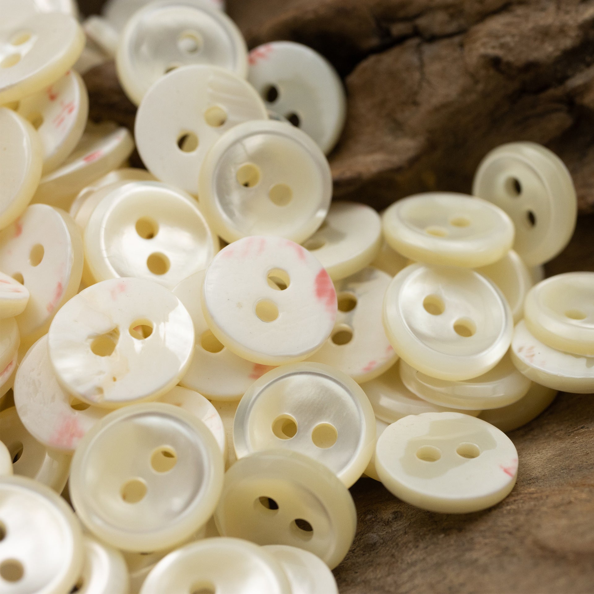 11.5mm Multicolored Black Mother-of-Pearl Two-Hole Shell Buttons 12pcs Beige