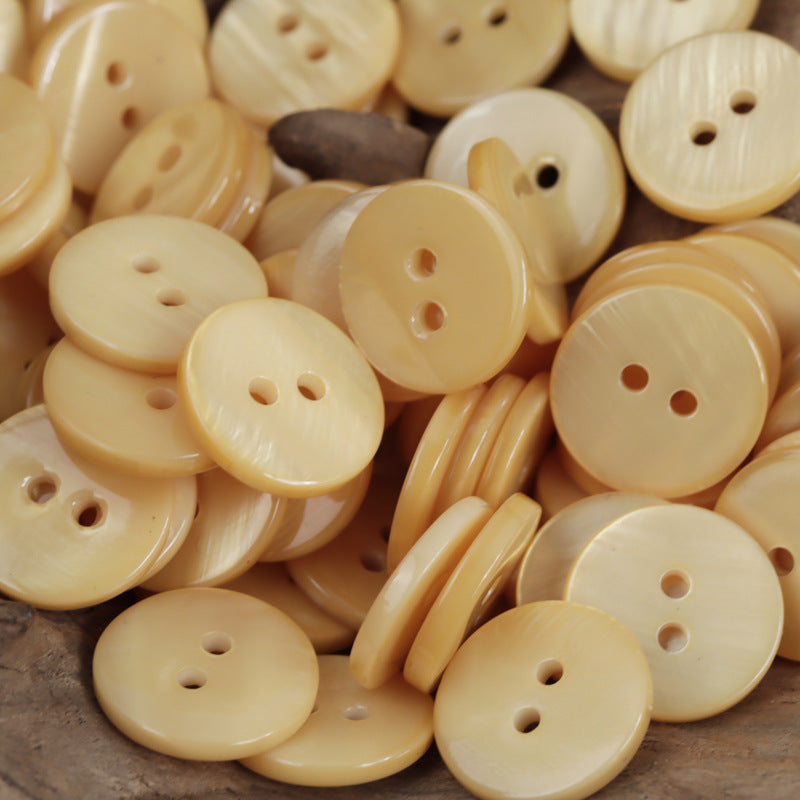 Cream dual flat two-hole shell buttons, round discs with two holes (10 pcs)