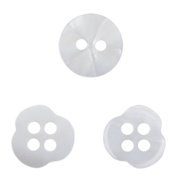 Weiße Muschelknöpfe in Blütenform, 11,5 mm, 2-Loch-Ansicht