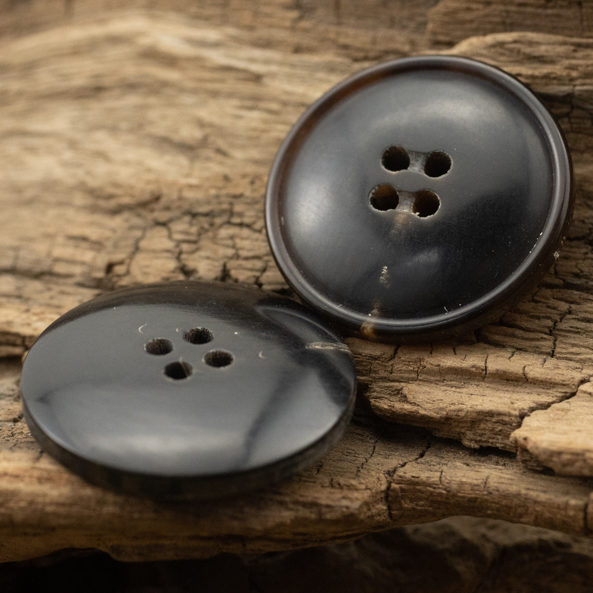 15-25mm Narrow-Edged Black Coffee Horn Buttons 10pcs