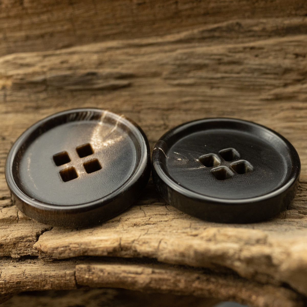 Coffee horn button set with square holes, two buttons on wood