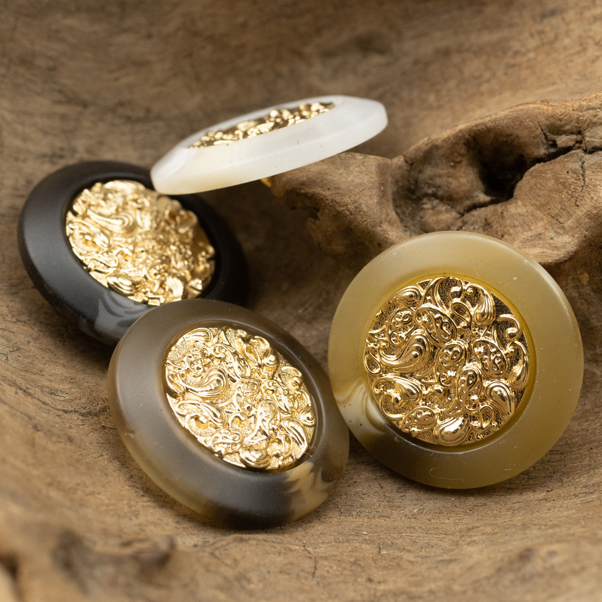 Golden cloud resin metal buttons in white, black, and khaki with gold decorative tops (10pcs)