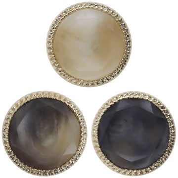 18–23mm beige resin button, gold lace-style rim, center shank