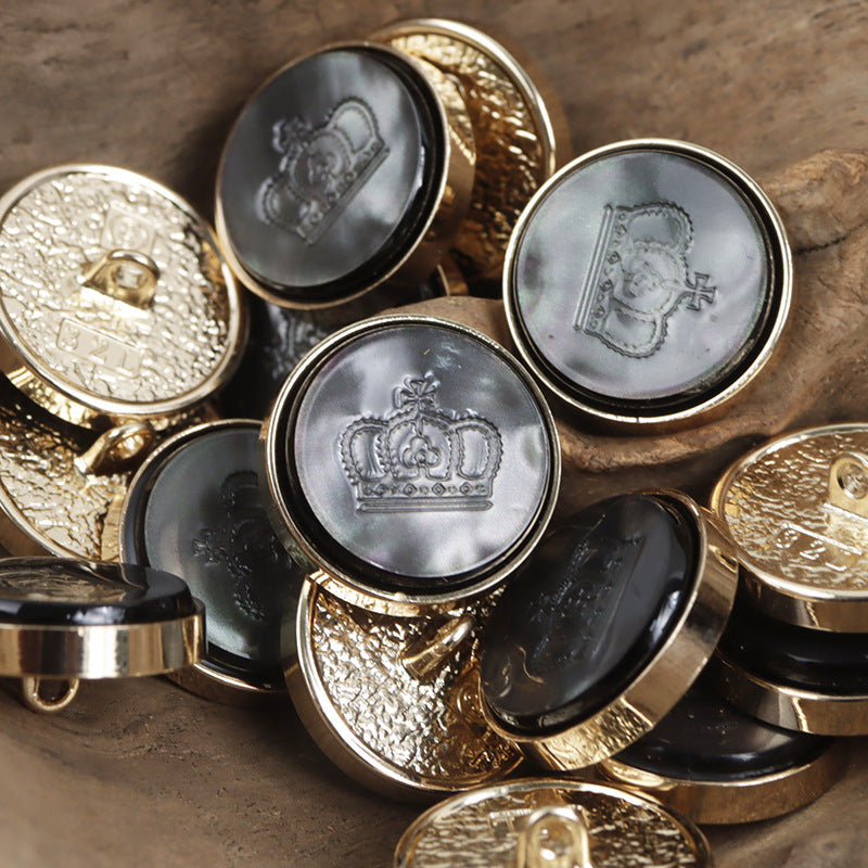Black resin crown pattern buttons with gold metal bases, round embossed crown