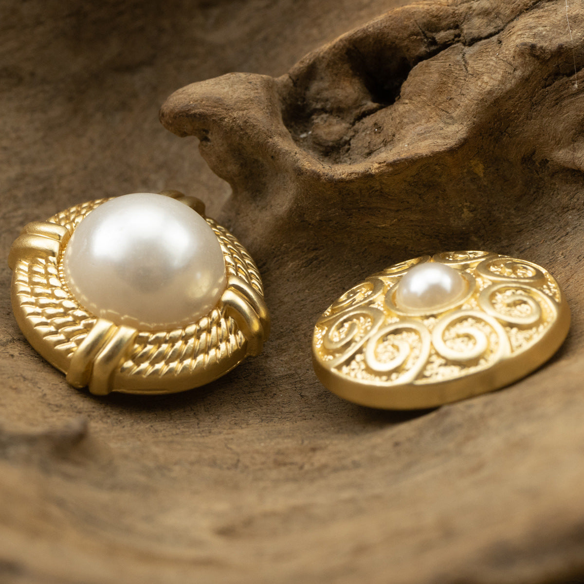 25mm gold pearl metal buttons, braided rim and ornate scroll rim with pearl centers
