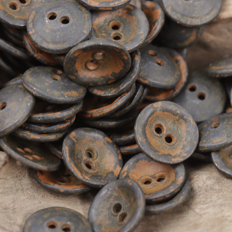 11,5-mm Metallknöpfe mit Schale, 2 Löcher, Red Rusty mit bräunlicher Patina