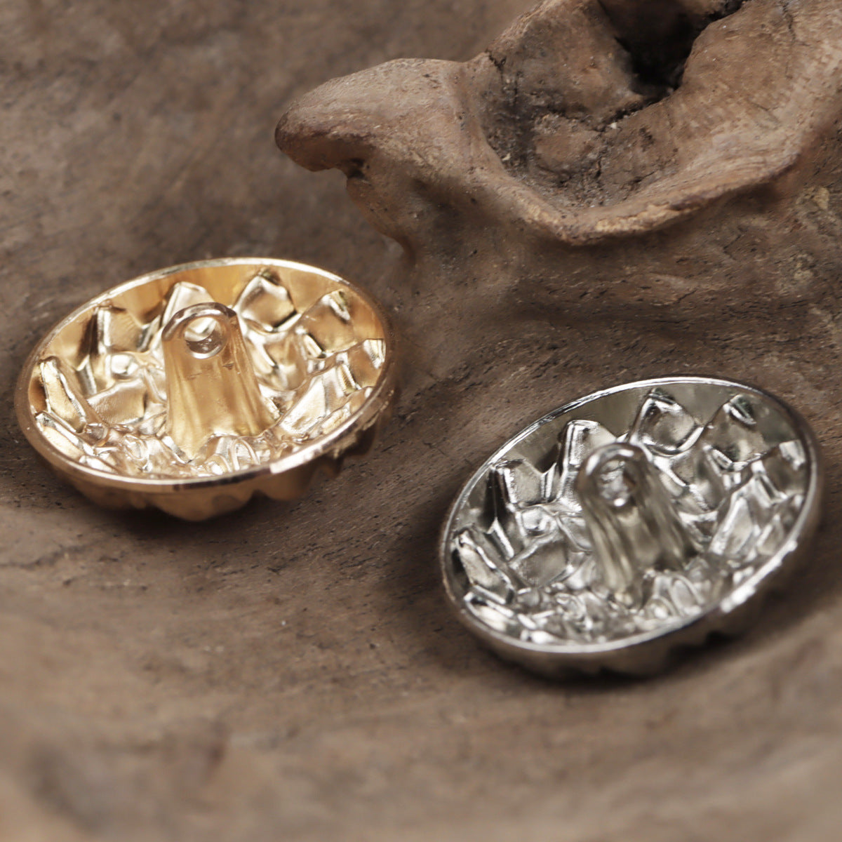 20–25 mm abstract metal buttons, gold and silver, each with loop shank