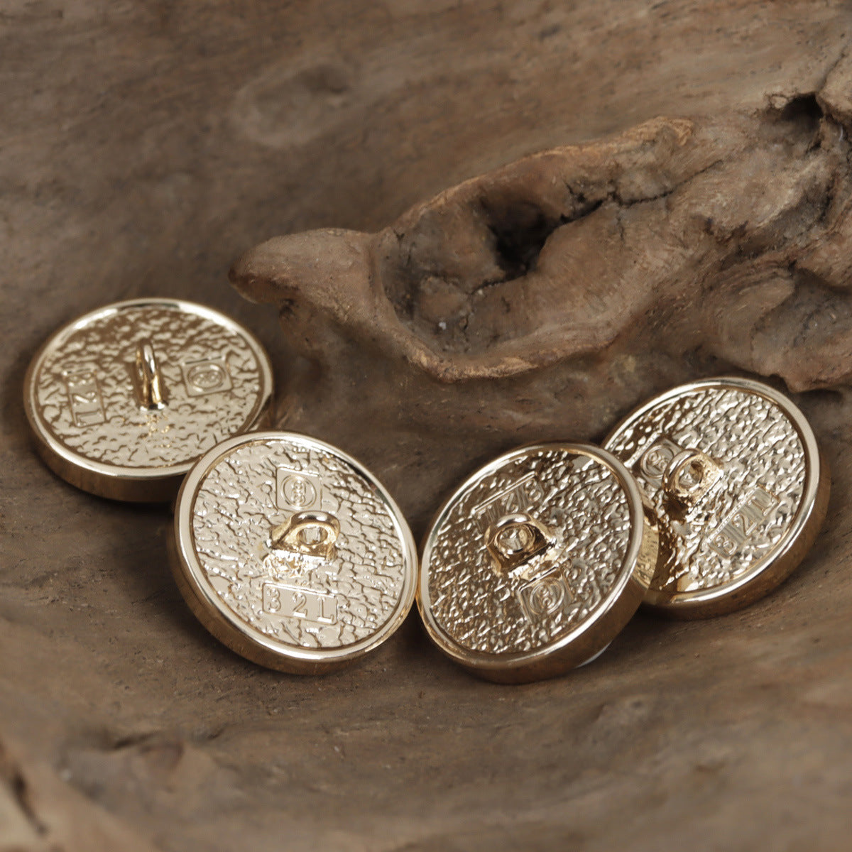 Beige button faces with gold-tone shank backs for windbreaker/jacket, 10pcs set