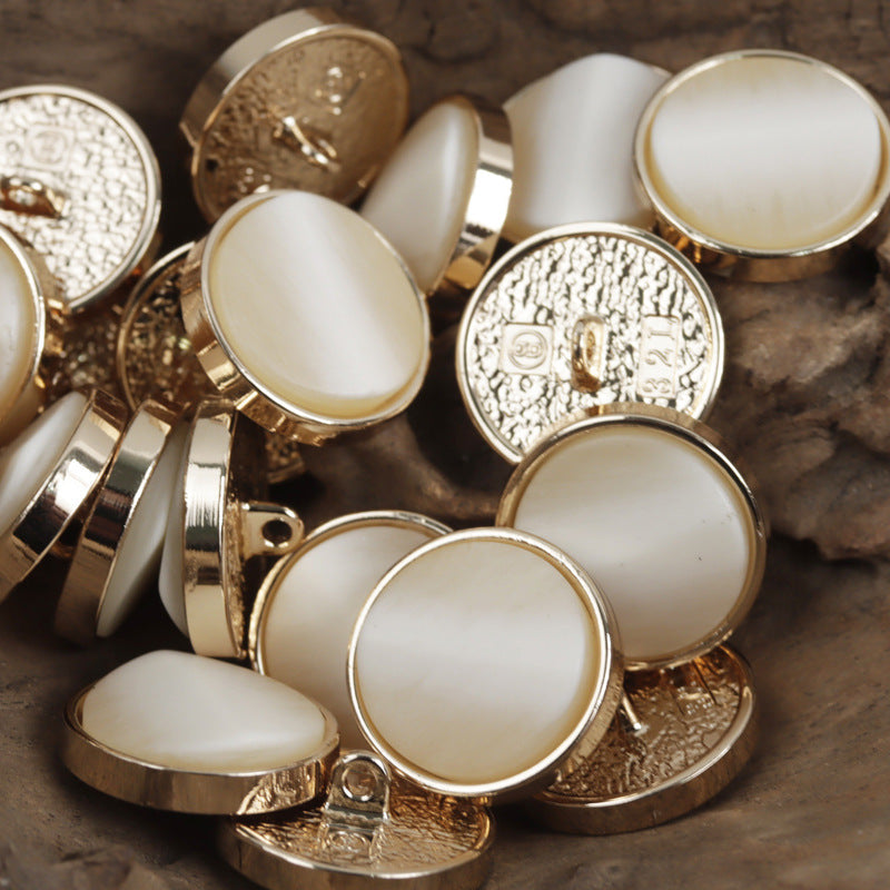 Beige front gold-tone base shank buttons with visible loop posts, 10pcs