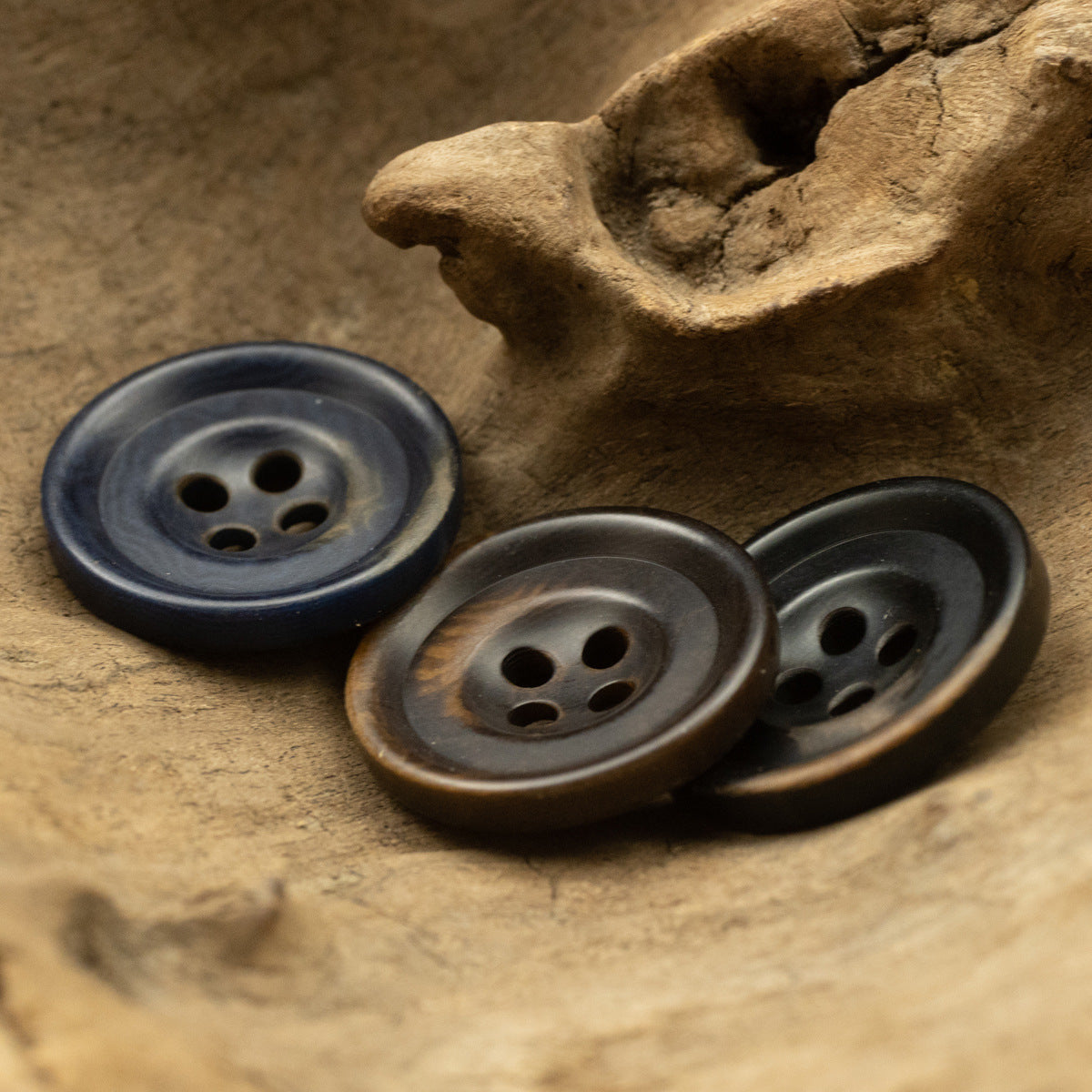 4-hole nut buttons, mix of dark blue, coffee and black