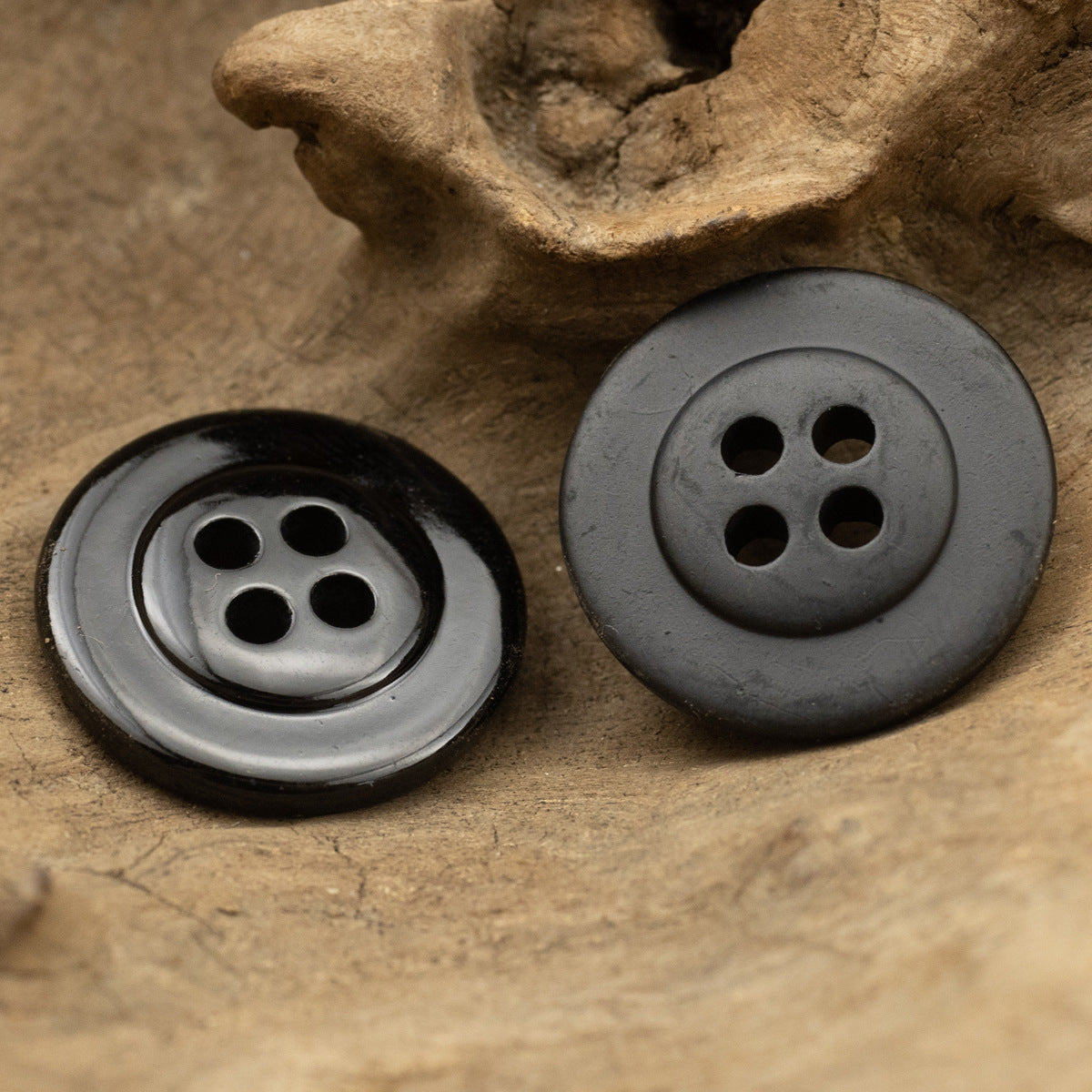 Matte black resin anchor button, round 4-hole
