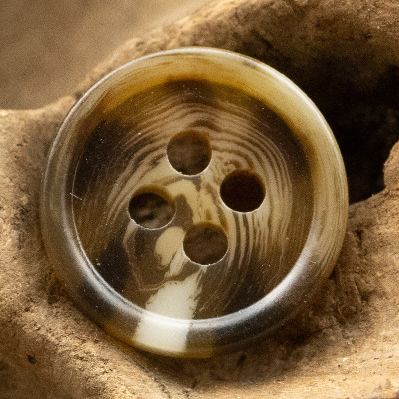 Amber-brown resin round button with 4 holes, 11.5mm, glossy marbled pattern