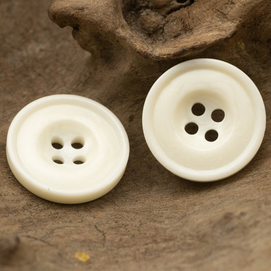 15-25mm Narrow-Edged 4 Hole Off-White Resin Buttons 30pcs