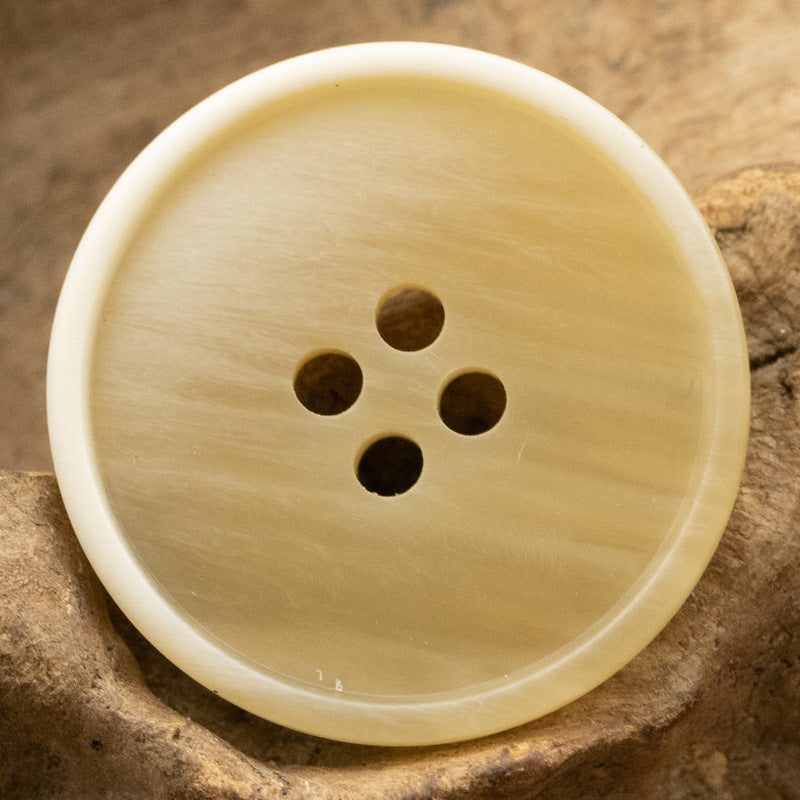 4-hole wood grain gradient resin button, khaki (beige)