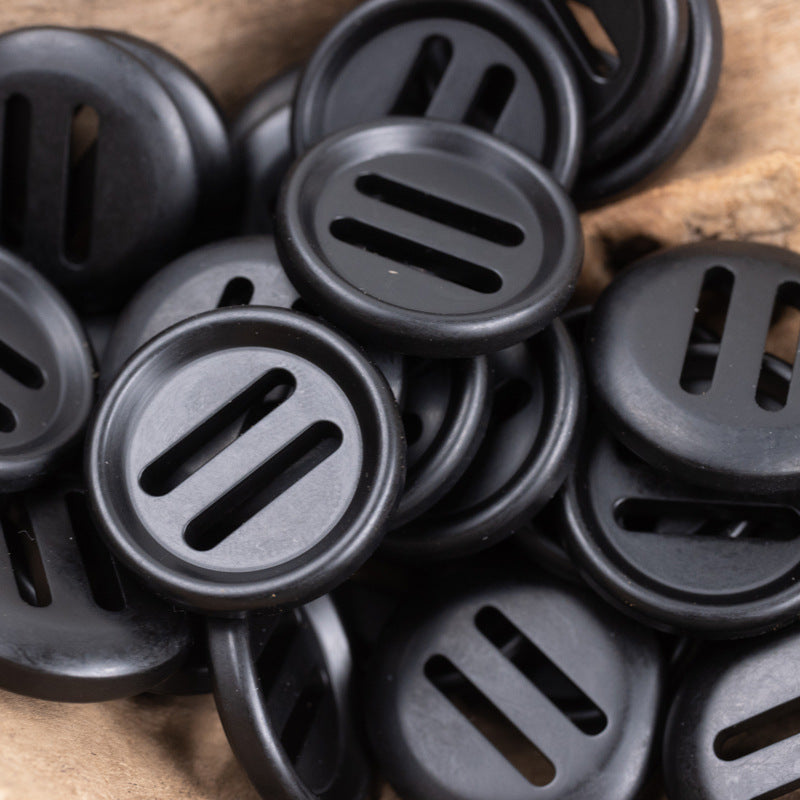 25mm runde Resin-Knöpfe, schwarz, mehrere Stück, mit Langschlitzen