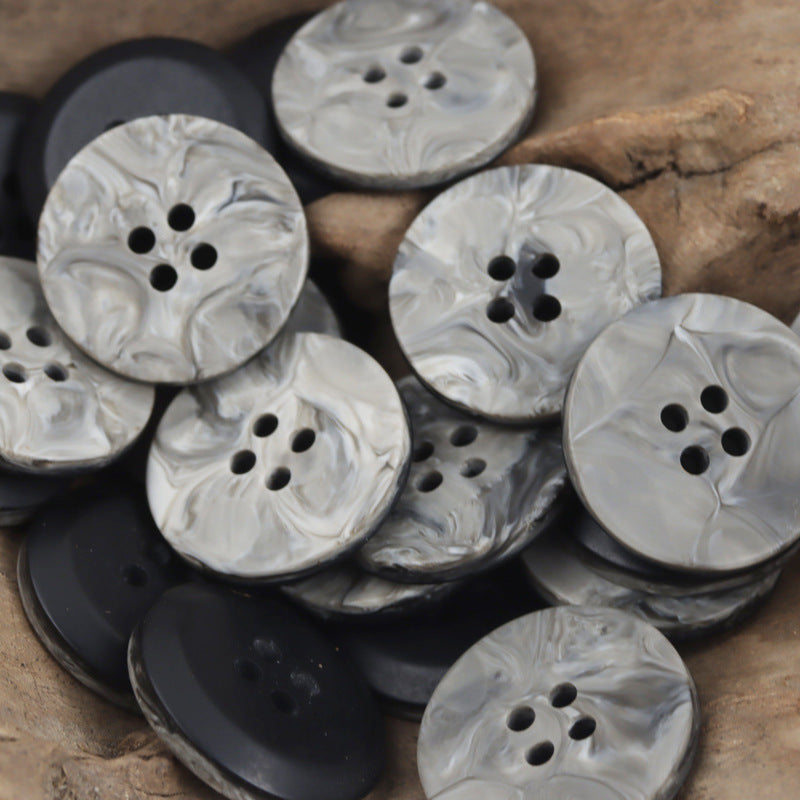 Grau marmorierte Resin-Knöpfe, rund, 4 Löcher, matt