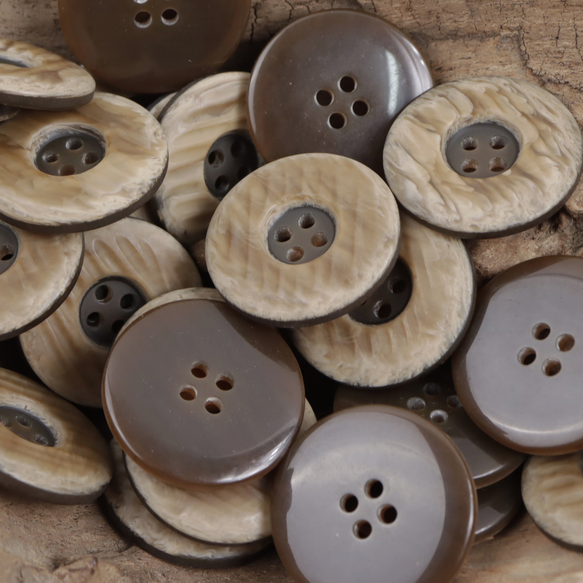 Coffee and cream two-tone resin buttons, round 4-hole fronts, assorted set