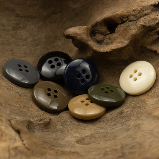 7-Color Round Four-Hole Resin Button Set 70 Pack