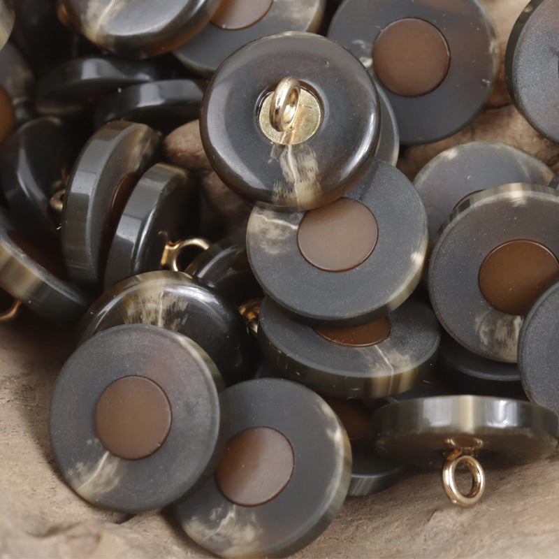 Frosted dark resin buttons, 15–25mm, round with gold-tone shanks, 10pcs