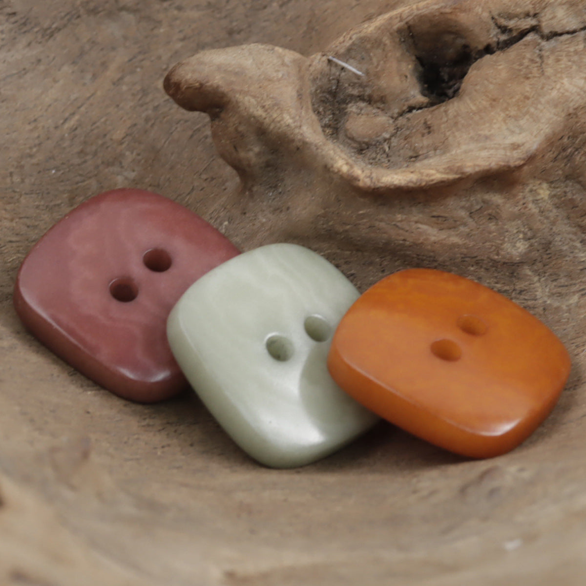 Quadratische Tagua-Knöpfe mit 2 Löchern: rosa, cremeweiß, orange