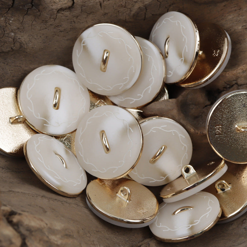 White wreath resin-metal flat buttons with gold-tone shank, 10 pcs