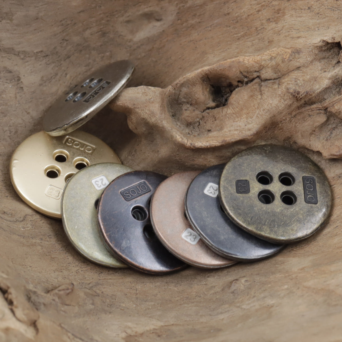 Lotsofbuttons retro 4-hole metal buttons, mixed metallic tones