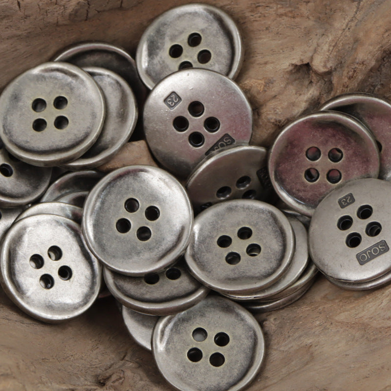 Retro 4-hole metal buttons, silver and bronze-red metallic assortment