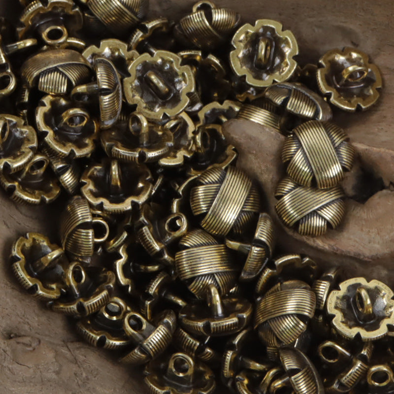 10-mm Metallknöpfe, bronzefarbene Blütenform mit Rippen und Öse