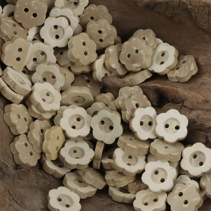 2-hole flower coconut shell buttons, light beige batch