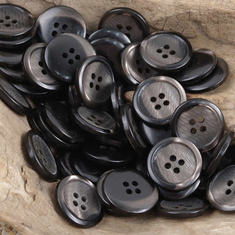 15/20mm resin buttons, 4-hole, dark gray and black, contrast set