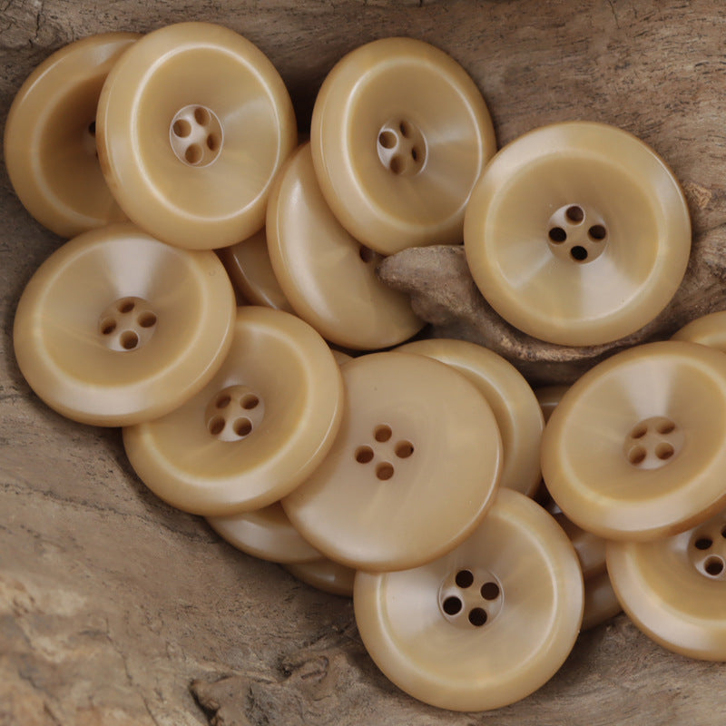 Khaki/Beige Resin-Naehknopfe, 4-Loch, schalenfoermig, mehrere Ansichten