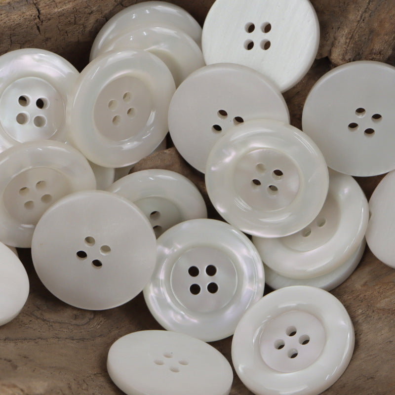White round resin buttons with light-and-shadow finish, each with 4 holes (30 pcs)