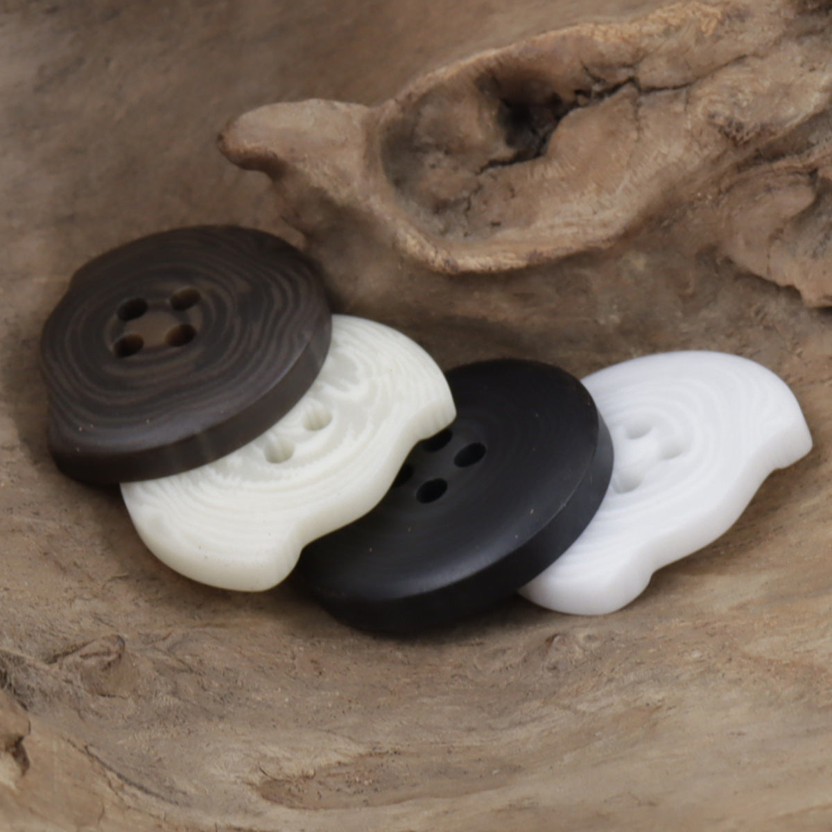 Resin buttons 'Faith & Hope', mixed brown/black/white, 4-hole design