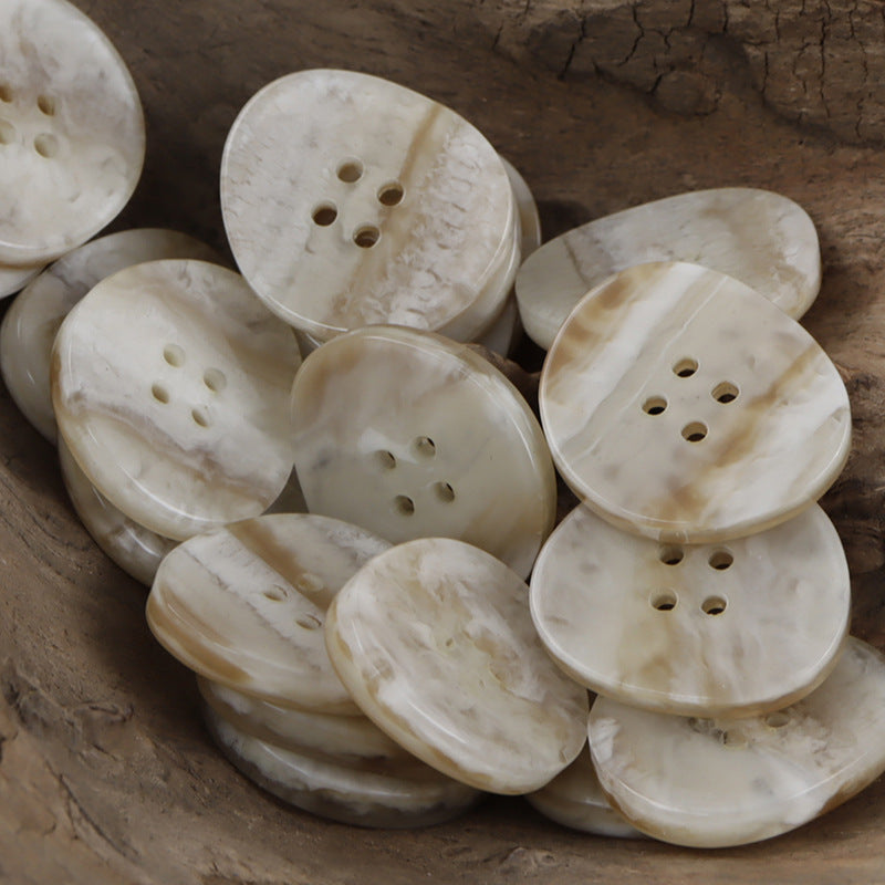 Assorted light khaki 4-hole resin buttons, wood-grain marbling, 20-piece set