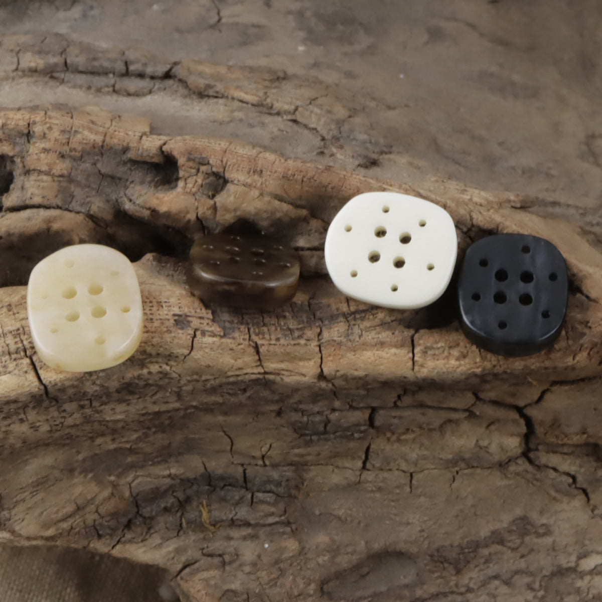 12.5mm multi-hole resin buttons: white, khaki, and black round styles