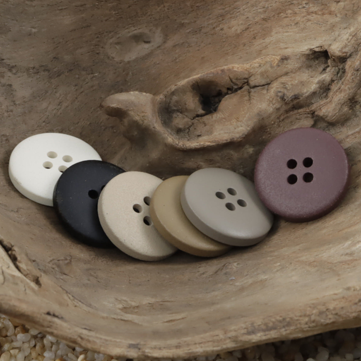 Matte resin coat buttons, mixed colors with round 4-hole design
