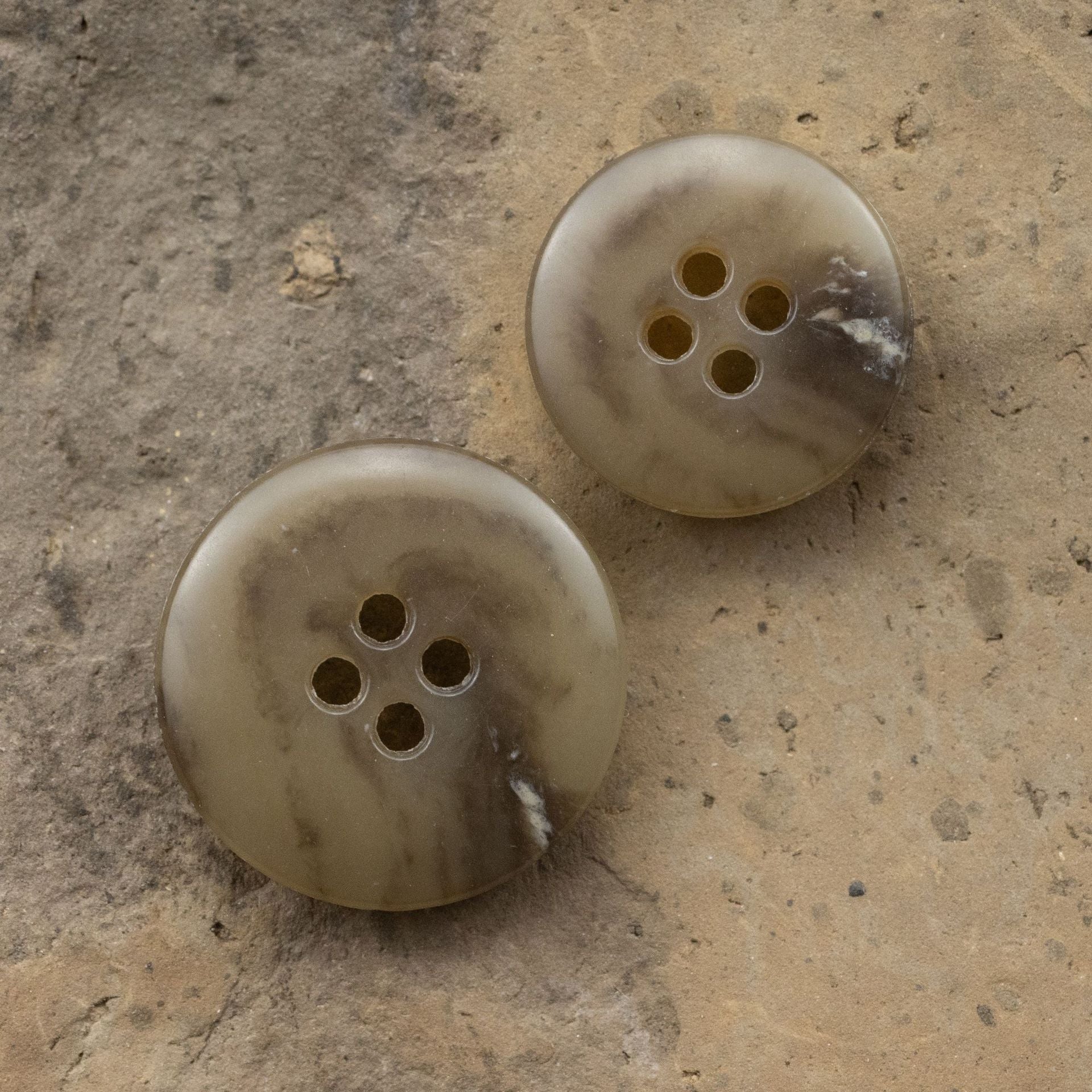 Coffee round urea buttons, 2-pack view, 4-hole front with worn vintage pattern