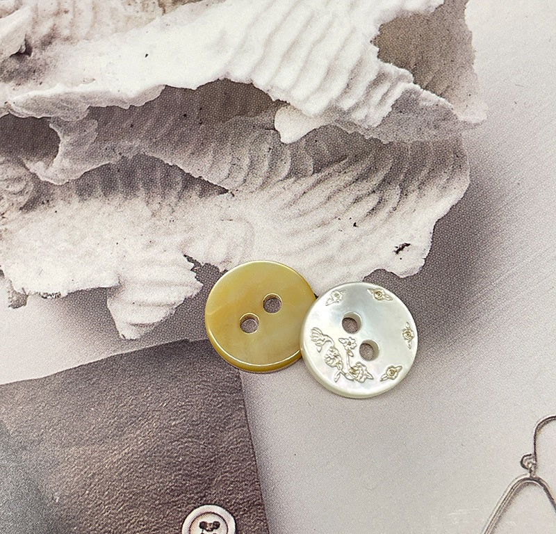11.5 mm mabe pearl shell buttons, butterfly tulip pattern, yellow and white, 2-hole