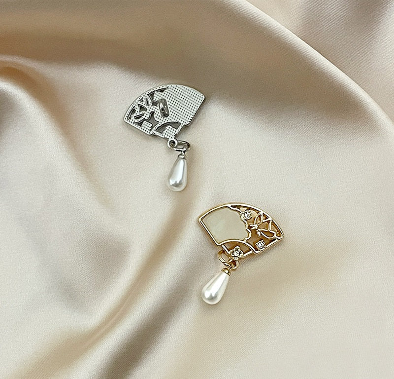 Fan metal shank buttons: silver & gold, hollow diamond trim, hanging pearl drop