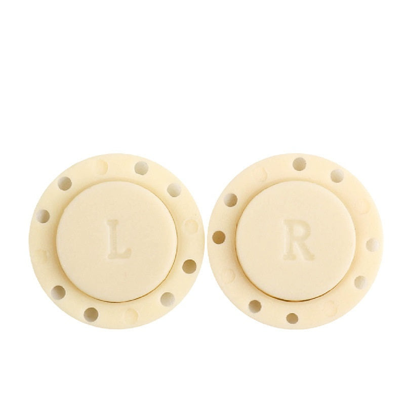 Hellbeige Magnetknöpfe aus Nylon, L- und R-Seite, rund mit Nietenrand