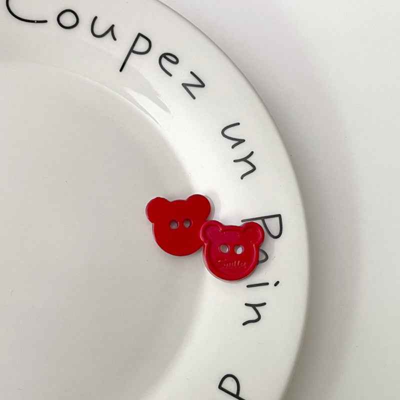 Red cartoon teddy bear head plastic buttons, kids clothing, 2-hole design