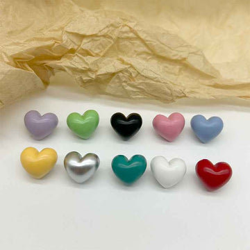 Bunte Herz-Kunststoffknöpfe, 13,5 mm, flach, für Kinderstrickshirt (100er Pack)