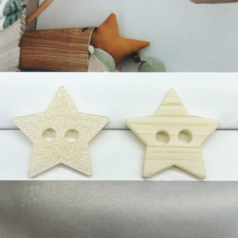 Star-shaped two-hole button pair, beige woodgrain finish