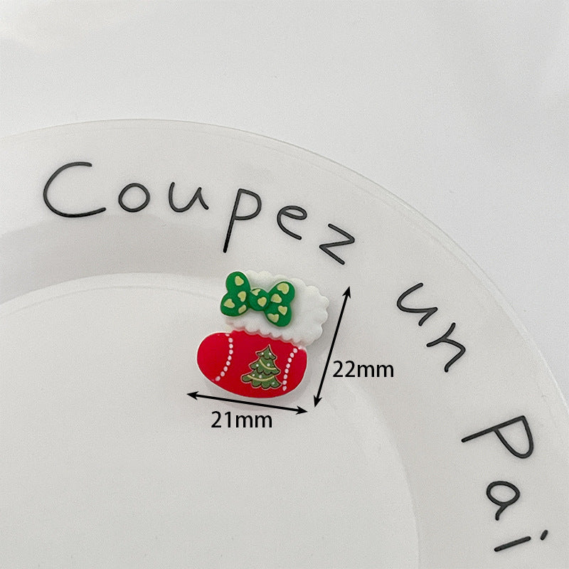 Stocking resin button with metal shank, green bow, tree detail, 22mm x 21mm