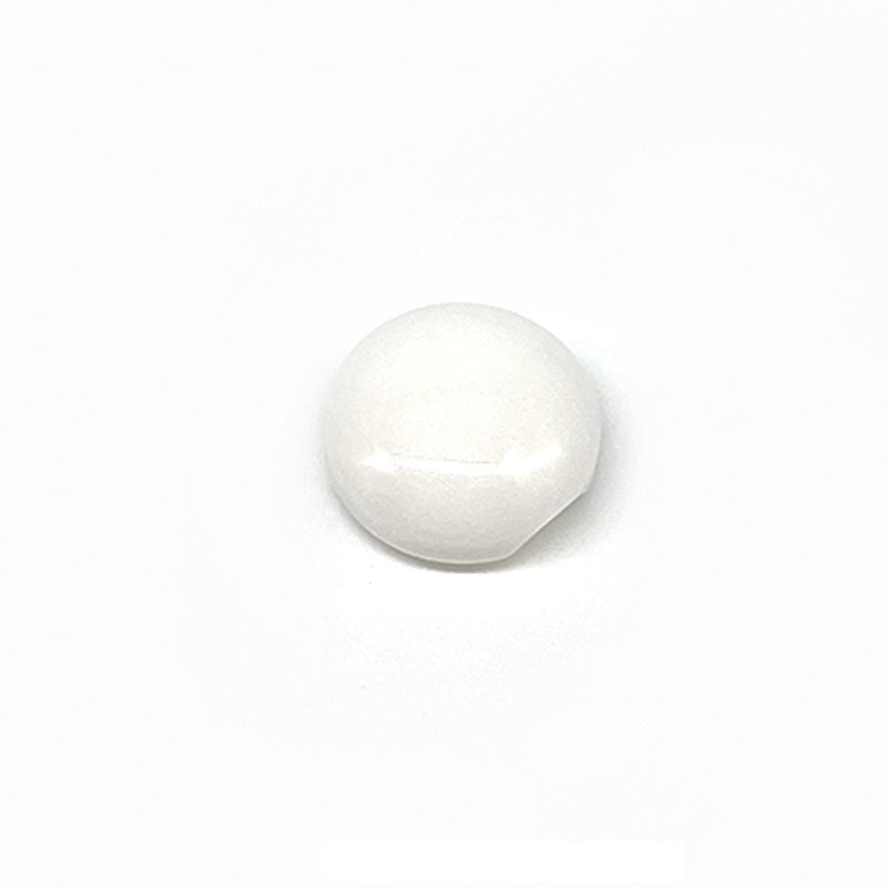 White resin concealed-hole bread button, round with center slot