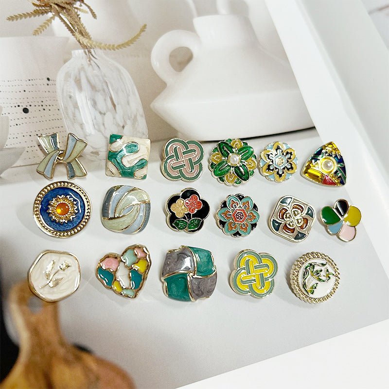 Vintage enamel coat buttons, assorted court-style designs, 17-pack, multicolor mix
