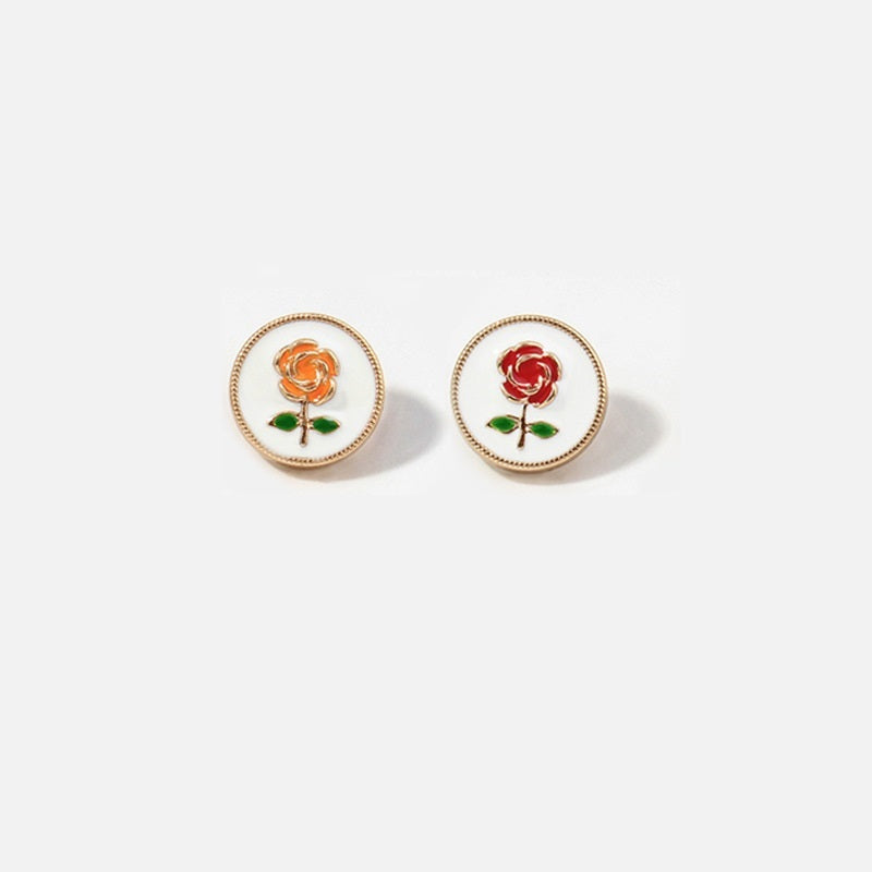 Set of 2 round buttons: orange rose and red rose, green leaves, gold beaded edge